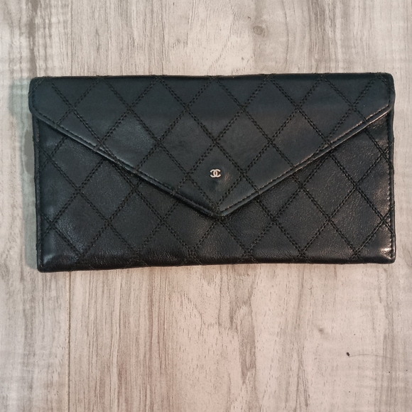 Authentic CHANEL Vintage Diamond Stitch CC Envelope Long Wallet Clutch ❤️❤️ - Picture 1 of 14